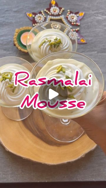 Rasmalai Cheesecake, Rasmalai Mousse, Cheesecake Cups, Diwali Sweets, White Chocolate Mousse, Mousse Recipes, Indian Desserts, Blueberry Cheesecake, Martini Glasses