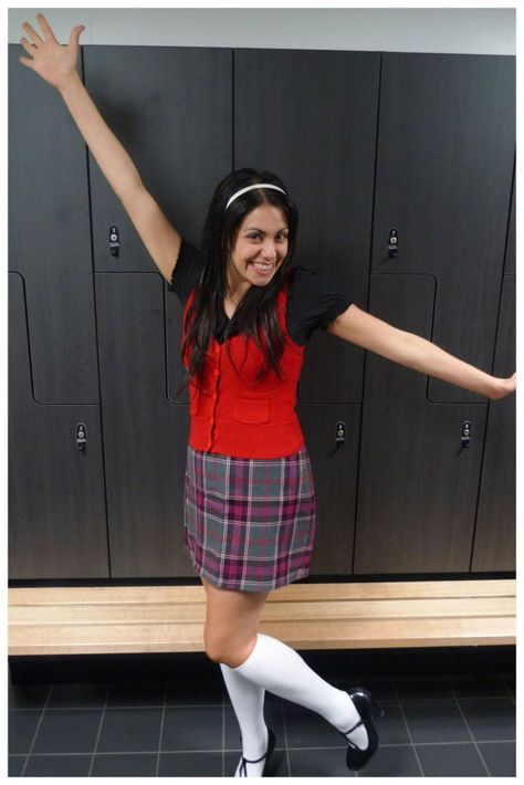 Rachel Berry Halloween Costume, Glee Halloween Costumes, Tv Halloween Costumes, Costumes For The Office, Halloween Costumes For The Office, Teen Halloween Costume Ideas, Show Halloween Costumes, Grilled Cheesus, Work Appropriate Halloween Costumes