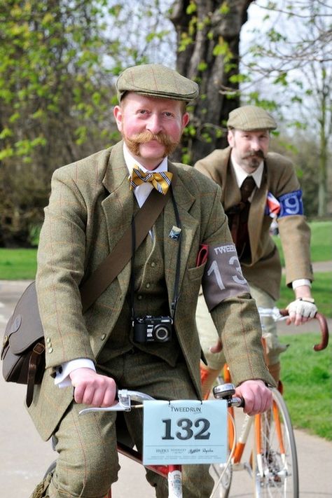 British Country Style, Mens Fashion Retro, Tweed Ride, Tweed Run, Menswear Inspiration, Tweed Outfit, Dandy Style, Mens Facial Hair Styles, Country Attire