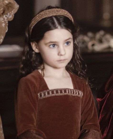 Finishing Out Season 2 of The Spanish Princess – Princess Mary The Spanish Princess, Mary Tudor The Spanish Princess, Billie Gadsdon, Medieval Children, The Spanish Princess, Medieval Girl, Mary Tudor, Tudor Dress, Spanish Princess