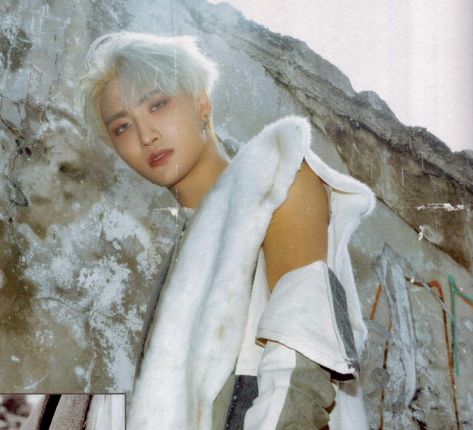 Everything Seonghwa on Twitter: "[📷] ATEEZ SPIN OFF : FROM THE WITNESS (WITNESS ver.) — #SEONGHWA Photo Booklet Scans https://t.co/72r7yeAswG" / Twitter Grey Jedi, White Blonde Hair, The Witness, Park Seong-hwa, Make It Rain, New Year New Me, Neon Rainbow, White Blonde, Kim Hongjoong