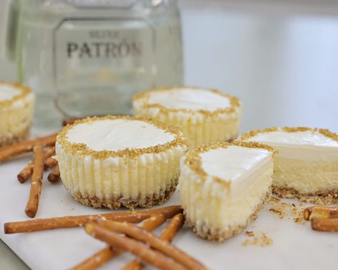 Tequila Margarita Cheesecake w Easy Pretzel Crust Recipe Patron Margarita, Margarita Cheesecake, Wedding Cake Recipes, Mexican Night, Salted Pretzel, Pretzel Crust, Tequila Margarita, Patron Tequila, Recipes Baking