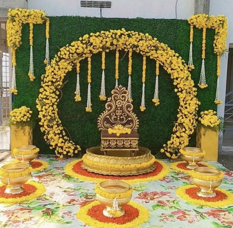 Mangalasnanam Decorations For Groom, Sashtiapthapoorthi Decoration, Stage Decorations Reception, Background Decoration For Engagement, Background Flower Decoration For Pooja, Haldi Theme Ideas, Home Haldi Decor, Haldi Ceremony Decorations Indoor, Haldi Function Decoration At Home