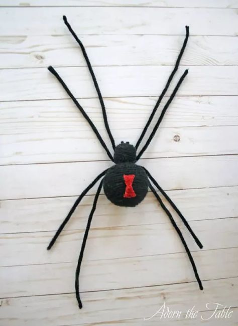 Large DIY Fake Spider for Halloween Decoration | Hometalk Australian Art For Kids, Scary Halloween Decorations Outdoor Diy, Spider For Halloween, Halloween Spider Craft, Diy Halloween Spider, Simple Halloween Decor, Scary Halloween Decorations Outdoor, Fake Spider, Spider Decorations