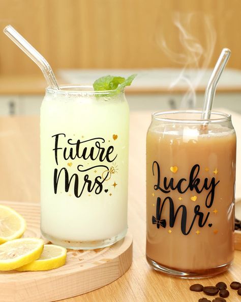 PRICES MAY VARY. 💒 Lucky Mr. & Future Mrs. Engagement Glass Set - Package includes 2 Mr. & Mrs. themed beer can glasses, 2 glass bend straws, and 1 straw brush. It is a gorgeous proposal, engagement, or wedding planning gift for soon-to-be-married couples. 🥂 Quality Glass - Designs are applied on one side of the glass using a high-quality permanent gloss black and glitter gold vinyl that the perfect color combination greatly adds to the overall aesthetic and stylish. Hand washes to ensure the Couple Cups Ideas, Engagement Gifts For Groom, Engagement Cups, Engagement Wine Glasses, Engagement Glasses, Engagement Party Themes, Beer Can Glasses, Cocktail Juice, Couples Rings