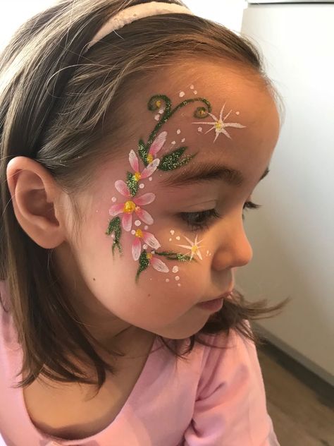 Flower Crown Face Paint, Floral Face Paint, Face Painting Flowers, Cool Face Paint, Sabyasachi Lehenga, Face Painting Easy, Flora Flowers, Face Painting Designs, Fairy Parties