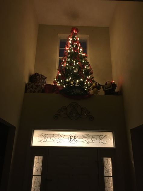 Ledge Above Front Door, Above Front Door Decor, High Shelf Decorating, Plant Ledge Decorating, Foyer Ledge, Christmas Foyer Decor, Foyer Decor Ideas, Above Door Decor, Window Ledge Decor