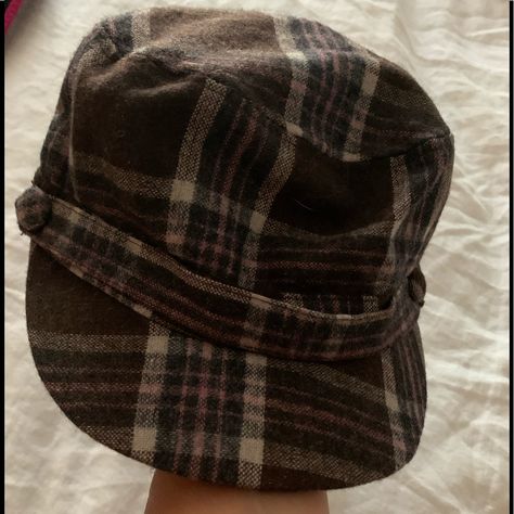 Beautiful 30% Wool 70% Acrylic. One Size Fits All. Multi Colored. Brown, Tan, Slight Pink. Never Worn Vintage Beret, Funky Clothing, Grandma Aesthetic, Funky Hats, Photos Of Michael Jackson, Wool Berets, Funky Fashion, Swaggy Outfits, What I Wore