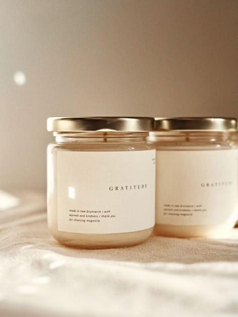 Minimal Label Design, Candle Decoration Ideas, Soy Candles Packaging, Candle Photography Ideas, Soy Candles Labels, Candle Photoshoot, Design Candles, Minimal Candles, Diy Candle Labels