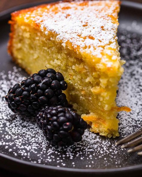 Lemon Almond Cake, Adorable Desserts, Italian Baking, Cake Fancy, Orange Olive Oil Cake, Sip And Feast, Orange Olive Oil, Feast Recipes, Olive Oil Cake Recipe