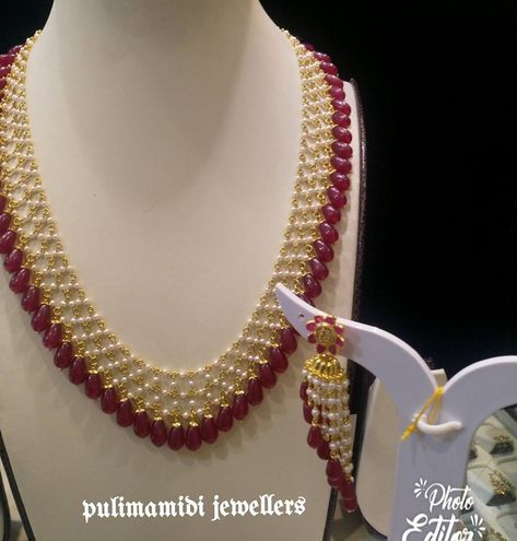 Pulimamidi Jewellers, Earrings With Beads, Pearl Jewelry Design, Gold Jewelry Simple Necklace, Pearl Necklace Designs, Beaded Necklace Designs, Black Beaded Jewelry, Indian Jewelry Sets, Pearl Jewelry Sets