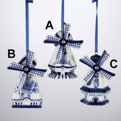 Blue and White Ornaments - The Christmas Mouse Blue And White Christmas Ornaments, Blue White Christmas Decor, Delft Blue Pattern, Festival Of Trees Ideas, Winter Christmas Decorations, Blue White Christmas, Teapot Ornament, Blue And White Christmas, Blue Items