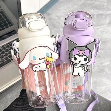 Sanrio Water Bottles (available in Kuromi, Pompompurin, Cinnamoroll, and My Melody) Kuromi Stuff, Kuromi Sanrio, Water Bottle Gift, Cartoon Kawaii, Metal Water Bottle, Kuromi Melody, Portable Water Bottle, Sanrio Stuff, Cute Water Bottles