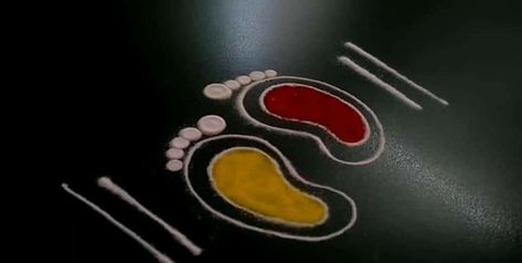 Krishna Feet Rangoli, Project File Cover Ideas School Hindi, Laxmi Footprint, Lakshmi Feet, Sanskar Bharti Rangoli Designs, Unique Rangoli, Rangoli Designs For Competition, Very Easy Rangoli Designs, Rangoli Simple