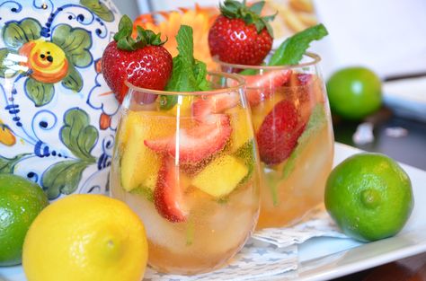 Cava Sangria with Brandied Fruit and Garden Mint...Let's call it SUMMER! Brandied Fruit, Cava Sangria, Holiday Sangria Recipes, Southern Drinks, Shrimp Wontons, Apple Sangria Recipes, Pomegranate Sangria, Drinks Liquor, Citrus Sangria