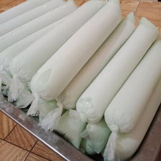 Asima: BUKO PANDAN ICE CANDY Buko Ice Candy, Ice Candy Recipe, Buko Pandan Cookies, Buko Pandan Drink, Pandan Kaya Recipe, Vietnamese Crystal Candy, Buko Pandan, Ice Candy, Freeze Ice