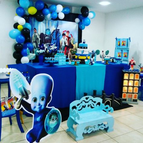 Megamind Birthday Party, Mega Mind, Leo Birthday, Birthday One, Dreamworks Movies, Angry Birds, 3rd Birthday, 2nd Birthday, Holiday Fun