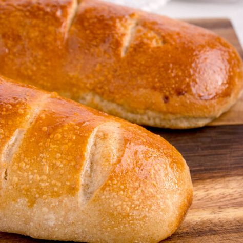 Sourdough Discard French Bread, Sourdough French Bread Recipe, Beginner Sourdough Bread, Sourdough French Bread, Beginner Sourdough, Easy French Bread, Easy French Bread Recipe, Sourdough French Toast, French Loaf