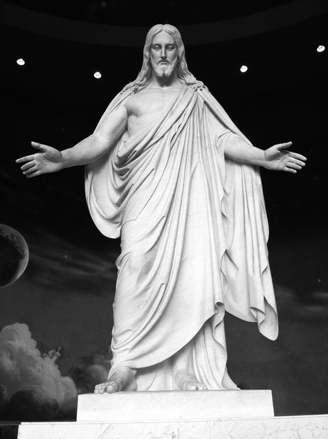 jesus christ. statue. Jesus Statue Tattoo, Jesus Reference, Jesus Sculpture, Bertel Thorvaldsen, Temple Wedding Photos, Greek Mythology Statue, Jesus Christ Statue, معرض فني, Ancient Greek Sculpture