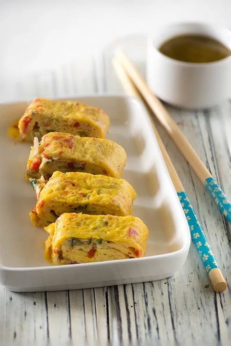 Eggs For Lunch Ideas, Omelette Roll, Eggs Dishes, International Breakfast, Tamagoyaki Recipe, Korean Egg, Indian Breakfast Recipes, Low Gi Diet, Healthy High Protein Breakfast