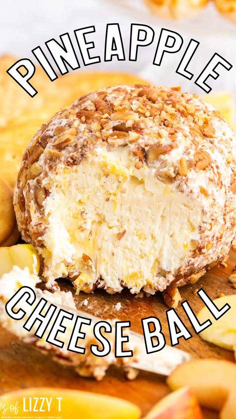 Pineapple Cheeseball Recipes, Pineapple Cheese Ball, Pecan Cheese Ball, Dessert Cheese Ball, Pineapple Cheese, Cheese Ball Recipes Easy, Cream Cheese Ball, Simple Appetizer, Cheese Ball Recipe