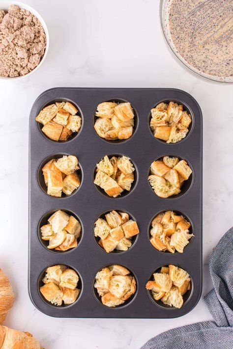 small cubes of croissant inside muffin tins Croissant French Toast Muffins, Croissant Muffin Recipe, Croissant Muffins, Airfryer Food, Croissant French Toast, Eggs In Muffin Tin, Vanilla Muffins, French Toast Muffins, Sugar Free Recipes Desserts