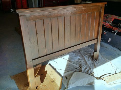 Queen Headboard Ideas Wood, Diy King Size Headboard Wood, Diy Queen Headboard, Diy Farmhouse Headboard, Diy King Size Headboard, Headboard Farmhouse, Queen Bed Frame Diy, Headboard Plan, Diy Headboard Wooden