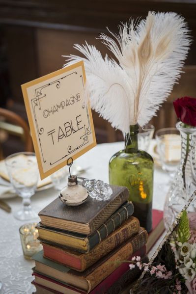 Centerpieces Books, Prohibition Wedding, Whiskey Table, Vintage Speakeasy, Speakeasy Style, Champagne Table, Speakeasy Wedding, Prohibition Party, Speakeasy Decor