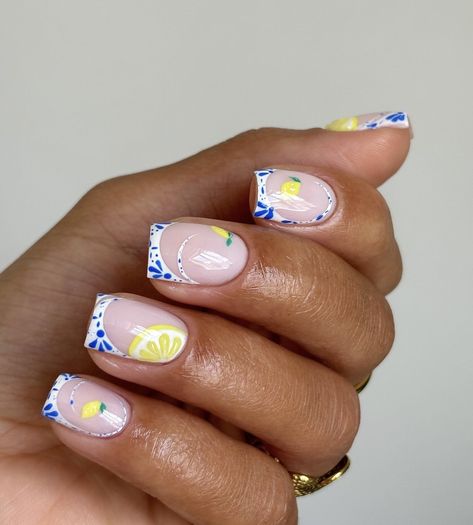 Elegant French Manicure, Lemon Nails, Modern Nails, Summery Nails, Fall Acrylic Nails, 3d Studio, Simple Nail, Simple Nail Designs, Blue Steel