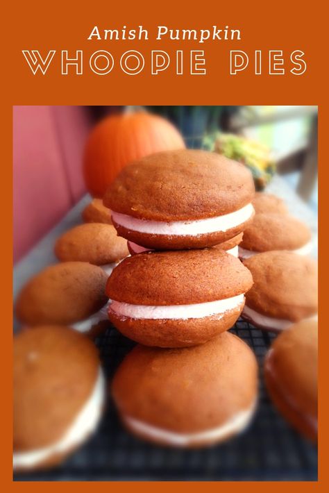 Amish pumpkin whoopie pies Amish Pumpkin Pie Recipe, Pumpkin Woopie Pies, Amish Whoopie Pie Recipe, Amish Fry Pies Recipe, Trailer Recipes, Pumpkin Custard Pie Recipe, Fried Pies Recipe, Pumpkin Whoopie Pie Recipe, Whoopie Pies Recipe