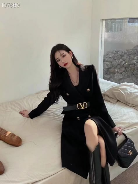 Valentino Outfit, Korean Fashion Dress, Mode Casual, Classy Work Outfits, Korean Girl Fashion, Outfit Dress, Stylish Work Outfits, Dress For Success, Kpop Fashion Outfits