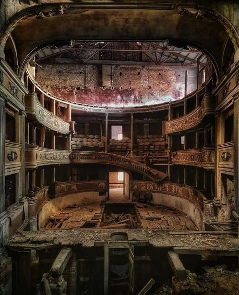 An abandoned theater from the mid-19th century in a small town in the south of the Italian province of Piedmont. 19th Century Aesthetic, Theatre Building, Theatre Scene, Nightclub Design, Ghost Towns, Abandoned Houses, Corporate Design, East London, Abandoned Places