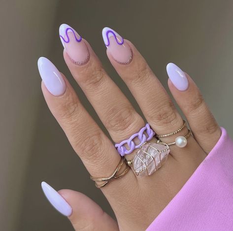 Light Purple Nails, Kutek Disney, Unghie Sfumate, Lilac Nails, Lavender Nails, Purple Nail, Almond Nails Designs, Nails 2024, Dope Nails