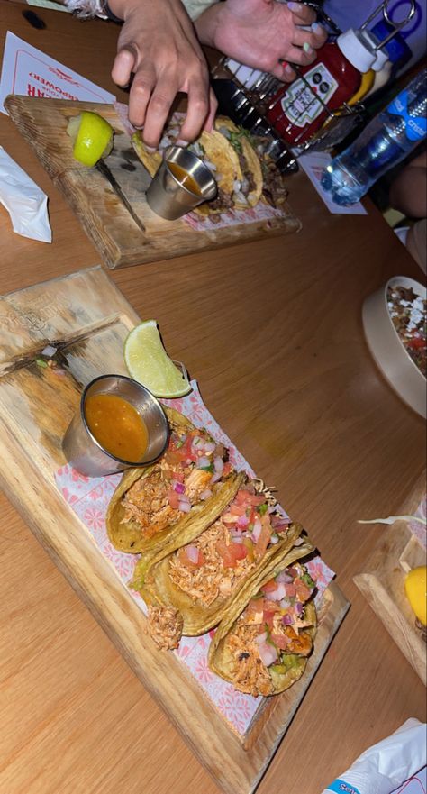 📍Señor Frog, Cancun Mexico. #dinnerideas #tacos #chickentaco #dinnerideas Latino Restaurant, Traditional Mexican Restaurant, Best Restaurants In Cancun, Tamarindo Restaurants, Taboo Restaurant Cancun, Restaurant Ideas, Cancun Mexico, Chicken Tacos, Cancun