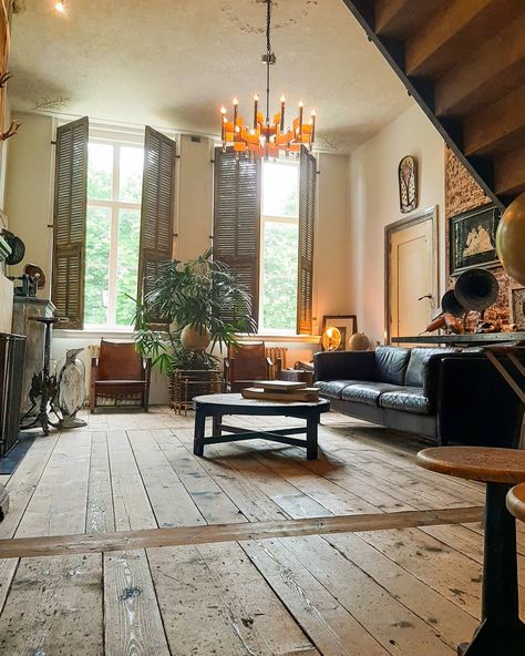 Wooden Floorboards Living Room, Floorboards Living Room, Rough Luxe, Wooden Floorboards, Sunny Morning, Abandoned House, World Of Interiors, On My Own, Abandoned Houses