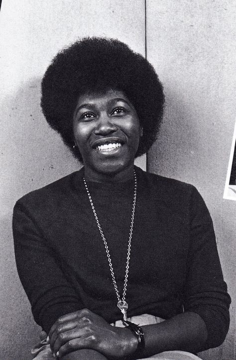 Joan Armatrading Joan Armatrading, Female Musicians, Light Music, Music Film, My Only Love, Wall Photos, My Favourite, Pop Culture, Musician