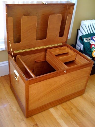 Horse Tack Boxes, Tack Storage, Diy Storage Trunk, Tack Locker, Horse Tack Rooms, Equestrian Tack, Trunk Ideas, Dresser Plans, Tack Trunk