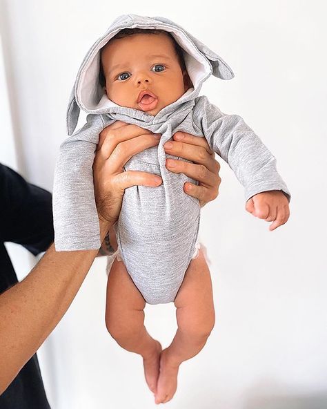 JEROME JAMES on Instagram: “baby bunny pt.2 🐰😍 #mixedkids #mixedbabies #mixedbaby #prettybabies #babyboy #babiesofinstagram #babiesofig #prettymixedkids” Jerome James, Baby Tub, Halloween 20, Mixed Kids, Mixed Babies, Baby Bunny, Pregnancy Care, Instagram Baby, Baby Halloween Costumes