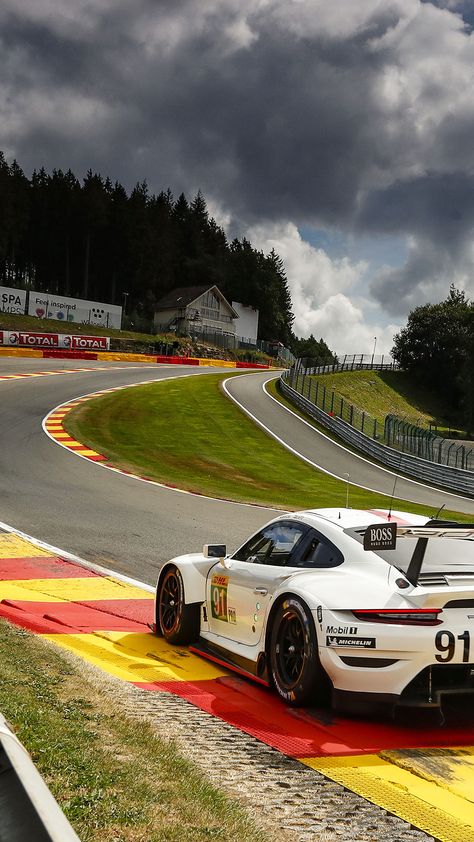 Porsche Motorsport (@PorscheRaces) on X Porsche Rsr Wallpaper, Porshe 911gtr, Porsche F1, Porsche Rally, Porsche Wallpaper, Porsche Rsr, Porsche Motorsport, Race Cars, Motorsport