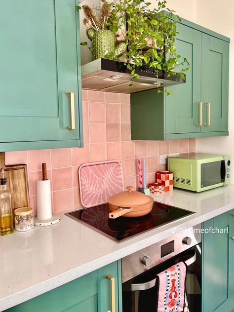 From: homeofcharl (tiktok) Pink Tile Backsplash, Pink And Green Kitchen, Sage Kitchen, Pink Tile, Colourful Kitchen, Pastel Kitchen, Pink Tiles, Kitchen Design Decor, Pink Kitchen