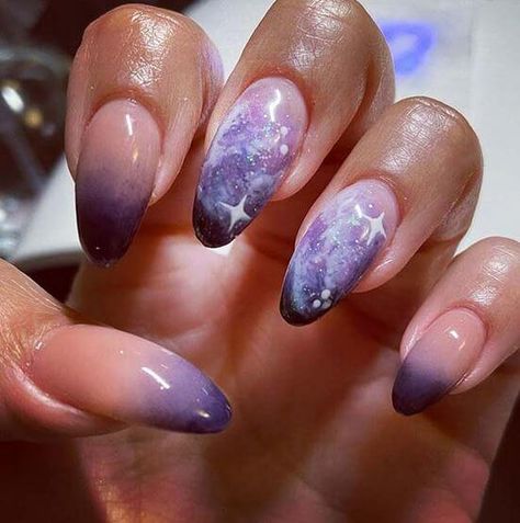 20 Stunning Galaxy Nail Art Ideas That You Absolutely Have to Try Right Now! Nail Art Space Galaxy, Galaxy Ombre Nails, Nails Galaxy Design, Cute Space Nails, Nail Designs Space, Space Nails Galaxy, Uwu Nails, Galaxy Nail Designs, Nail Art Galaxy