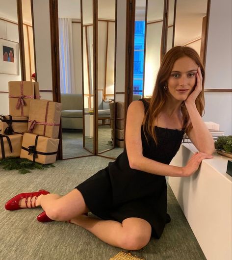 Red Mary Janes Outfit Aesthetic, Red Ballet Heels Outfit, Organic Aesthetic Fashion, Black Dress Red Shoes Outfit, Carel Shoes Outfit, Red Mary Jane Outfit, Red Mary Jane Shoes Outfit, Mary Jane Shoes Outfit Dress, Red Flat Shoes Outfit