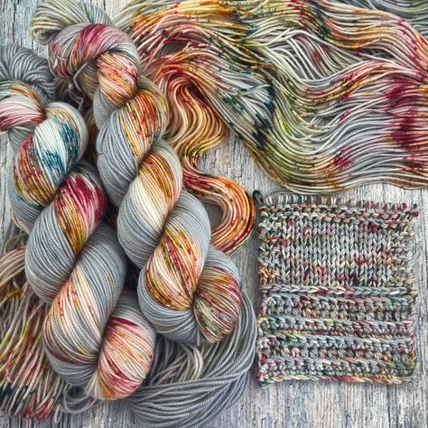 Assigned Pooling, Yarn Aesthetic, Hand Dyed Yarn Inspiration, Yarn Color Combinations, Handdyed Yarn, Artisan Yarn, Yarn Inspiration, Hand Dyed Wool, Variegated Yarn