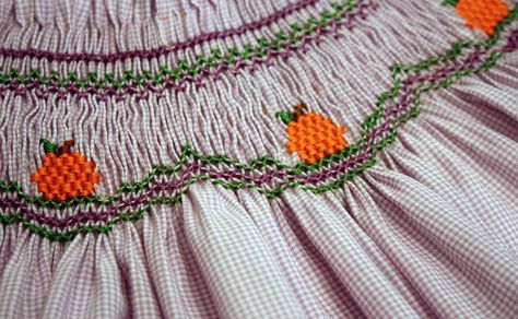 Free Little Smocked Pumpkins Smocking Design - Creations By Michie` Blog Smocking Designs, Pumpkin Patterns Free, Smocking Tutorial, Smocking Plates, Hand Smocked Dress, Pumpkin Pictures, Smocking Patterns, Christmas Ties, Baby Dress Patterns