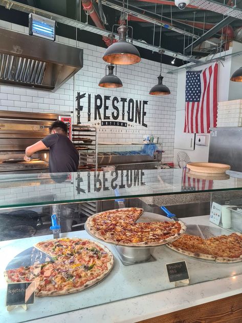 Pizza Store, Pizzeria Design, Pizza Food Truck, Uk Cities, Wood Burning Pizza Oven, New York Pizza, Artisan Pizza, New Pizza, Pizza Bar