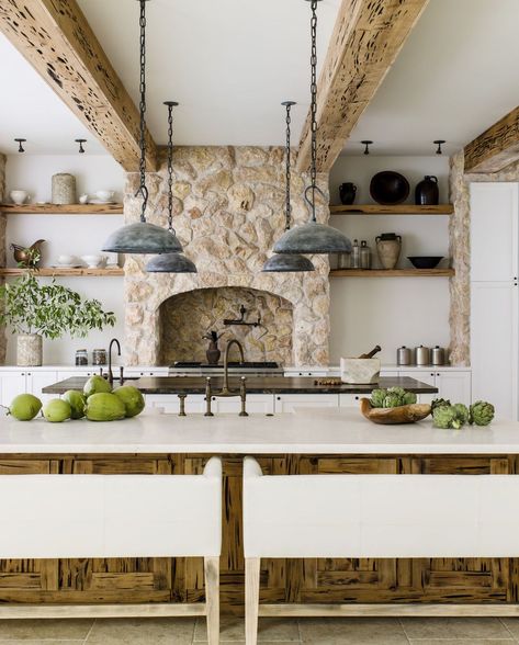 Double Island Kitchens, Kitchen With Stone, Lauren Liess, Kabinet Dapur, Stone Kitchen, Kitchen Hoods, Stone Walls, Kitchen Farmhouse, Style Deco