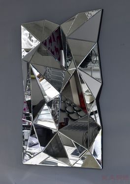 Mirror Sculpture, Interaktives Design, Faceted Mirror, Mirror Interior Design, Mirror Furniture, Mirror Installation, Mirror Inspiration, 3d Mirror, Wallpaper Interior