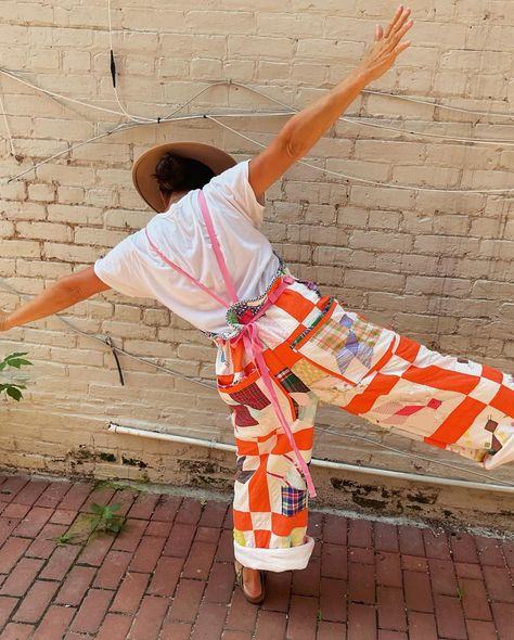 Butterflies overalls, butters fly overalls, butter flies over all… can’t say that 3 times fast! Bright, bold, cozy fun is unstoppable in these oh so comfy quilt overalls. Cut from a mid century applique quilt in vibrant orange and a collection of period prints and shirtings these are sure to charm. #quiltcoat #quiltjacket #quiltclothes #patchworkjacket #quiltoveralls #patchworkinthewild #butterfly #skibibs #festivalfashion #festivaloutfit #bohofashion #reclaimed #recycleclothing #upcyclecloth... Quilt Overalls, Ski Bibs, Quilt Coat, Quilted Clothes, Applique Quilt, Patchwork Jacket, Quilt Jacket, Recycle Clothes, Applique Quilts