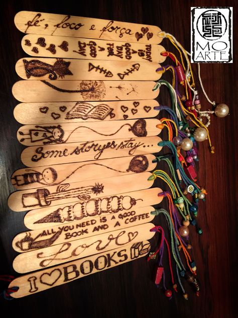 Wood Burning Bookmark Ideas, Wood Burning Bookmarks, Pirografo Ideas, Burning Drawing, Easy Wood Burning, Popsicle Art, Beginner Wood Burning, Wood Burning Stencils, Wood Burning Techniques