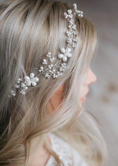 Bridal Headband Pearl, Wedding Diadem, Crown Wedding Hair, Wedding Hairstyles With Crown, Head Ornaments, Headband Pearl, Pearl Crown, Wedding Hair Vine, Pearl Bridal Headband